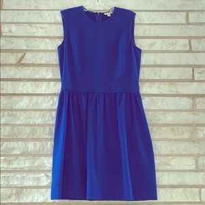 - GAP Dress